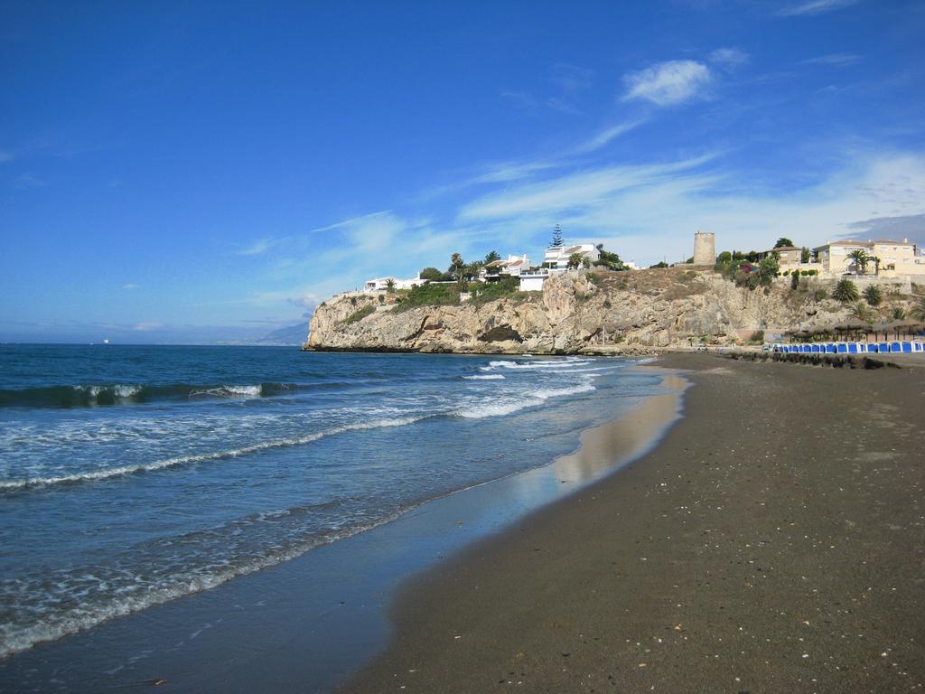 Apartamentos Turisticos Anoreta Rincón de la Victoria Εξωτερικό φωτογραφία