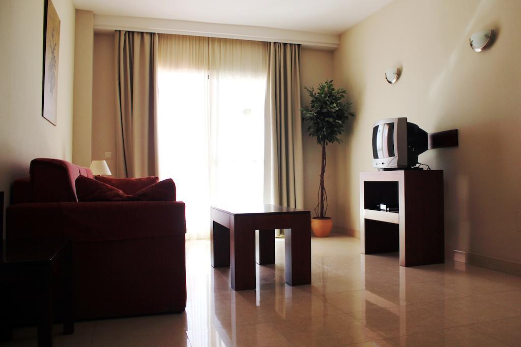 Apartamentos Turisticos Anoreta Rincón de la Victoria Εξωτερικό φωτογραφία