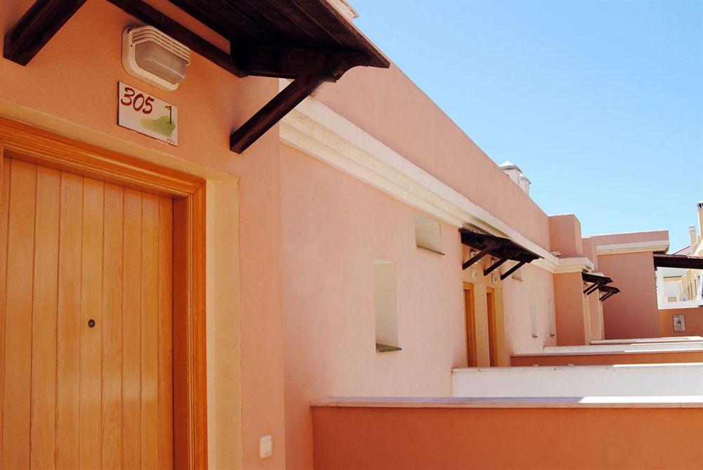 Apartamentos Turisticos Anoreta Rincón de la Victoria Εξωτερικό φωτογραφία